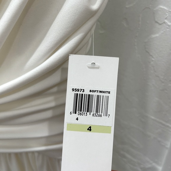 🤍3xHP🤍 Gorgeous White Cocktail Dress - Picture 13 of 16